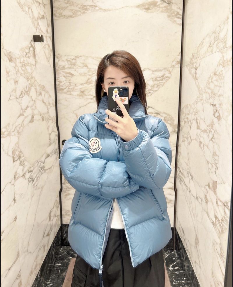 몽클레르 로고 패치 스탠드 칼라 패딩 재킷 - 남자 패딩 미러급 참고 이미지